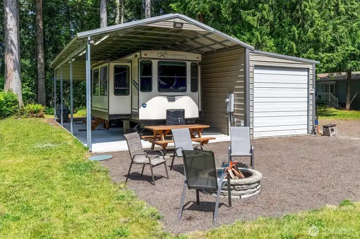 Large motorport with attached extra long garage