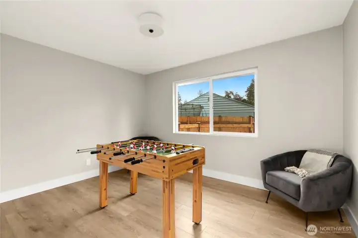 Light filled 3rd bedroom/flex space