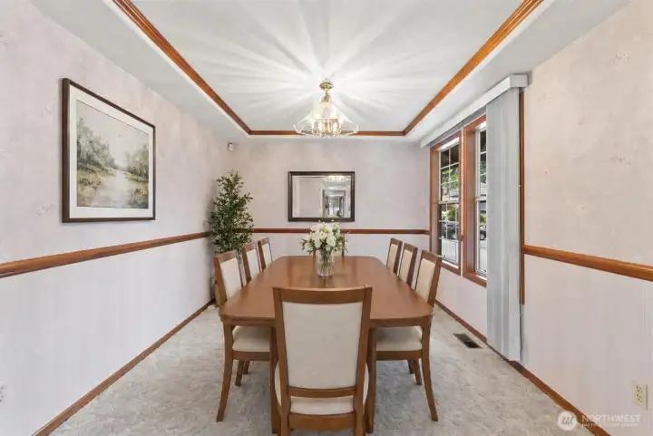 Virtually Staged Dining Room