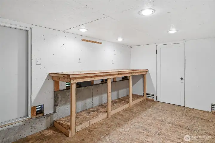 Great Shop/Storage on lower level