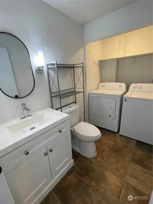 A private in-unit washer and dryer is a must, and this condo has it! Plus, there’s extra room for convenient storage of laundry supplies