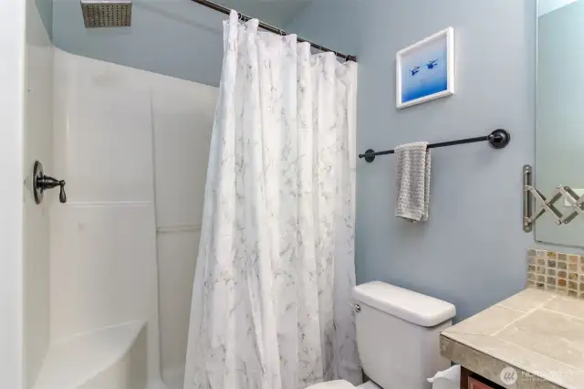 Primary bath/shower