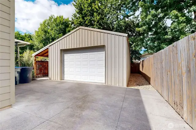 20x30 Garage/Shop