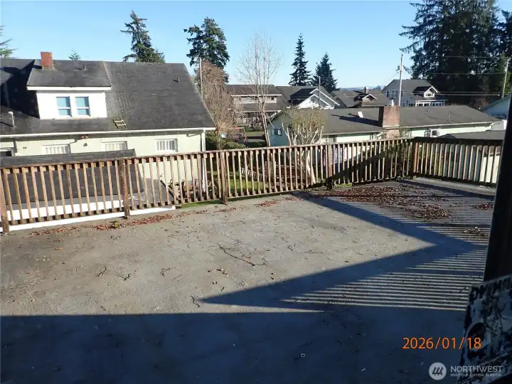 Rooftop deck Railing needs replaced