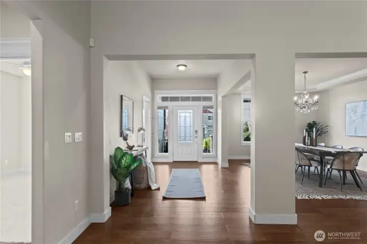 Looking back toward Front door