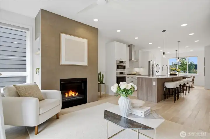 3b3.5b townhouse with Open concept livingroom, gas fireplace and A/C