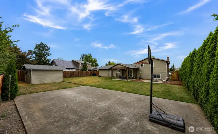 Fun times enjoyed in this multi-purpose sports court area! Fun times enjoyed in this multi-purpose sports court area!