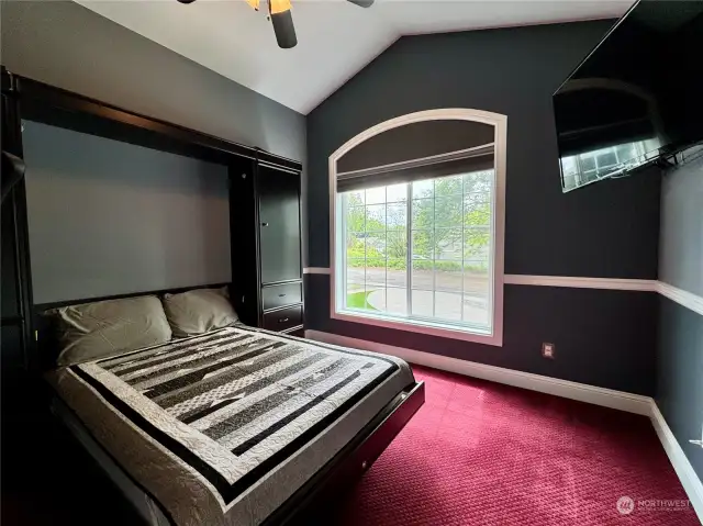 3rd bedroom with Murphy bed.
