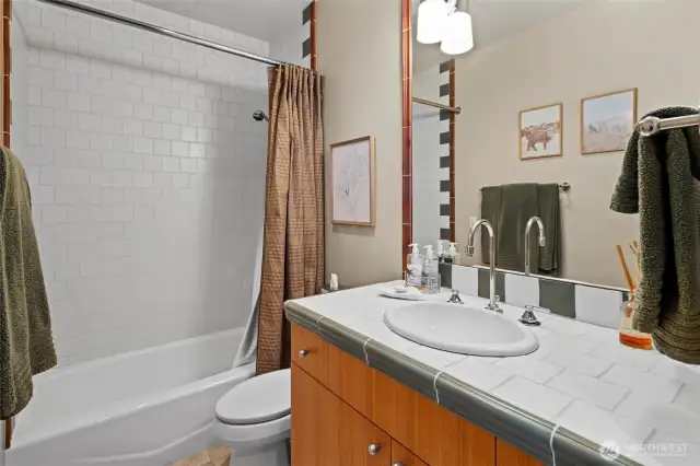 Fall bathroom off lower level bedroom
