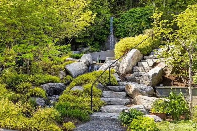 Award-winning landscaping (won in 2005) by Land Expressions