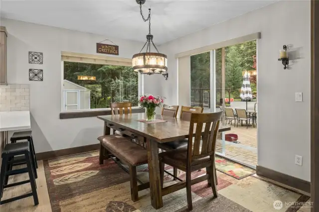 Dinning area with access to the back patio.