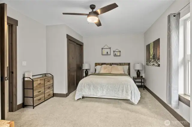 Upstairs bedroom 1