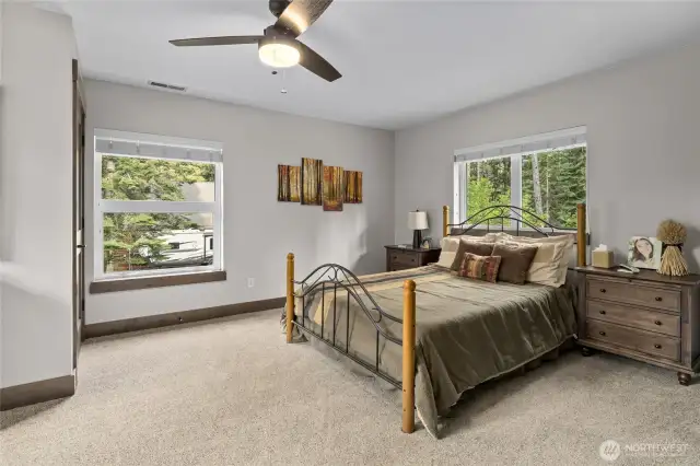 Upstairs bedroom 2