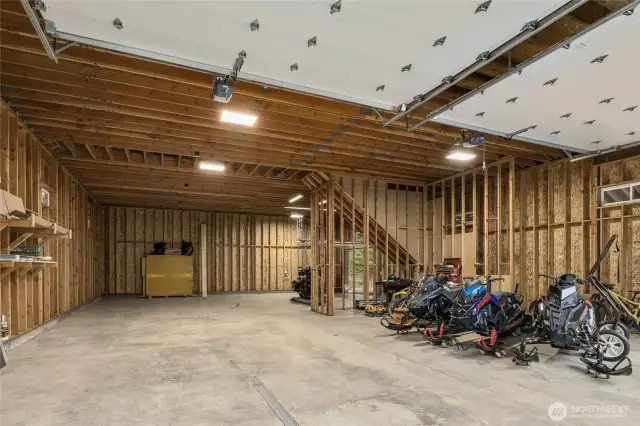 2400 sqft shop
