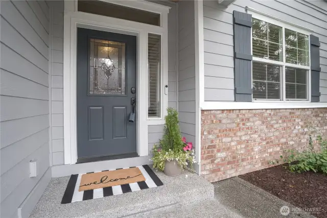 Entry w/Google Nest doorbell.