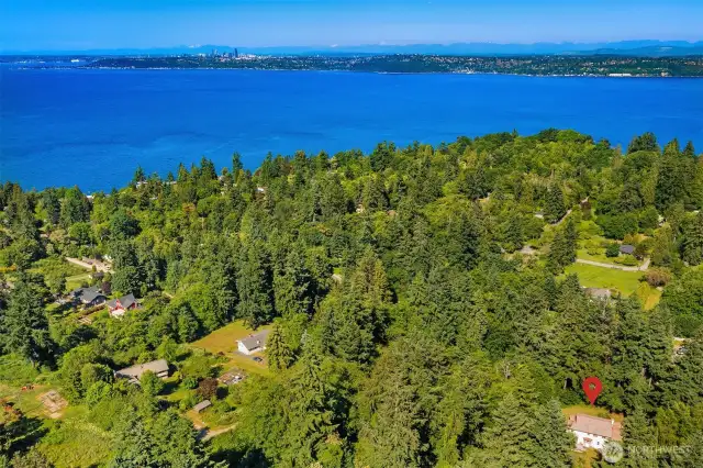 Look how near the home is sited to the ferries to Seattle and Kitsap.