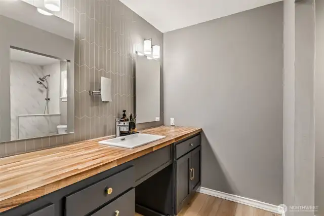 Primary bath
