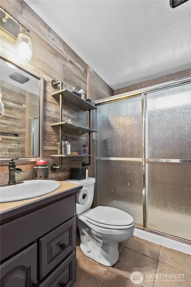 Downstairs bathroom with shower