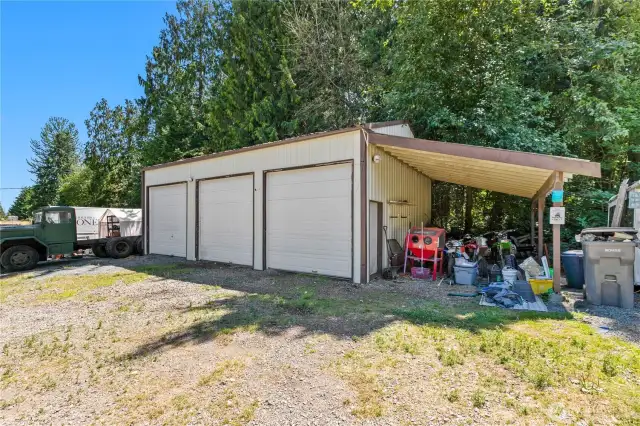 3 Bay Shop with attached carport