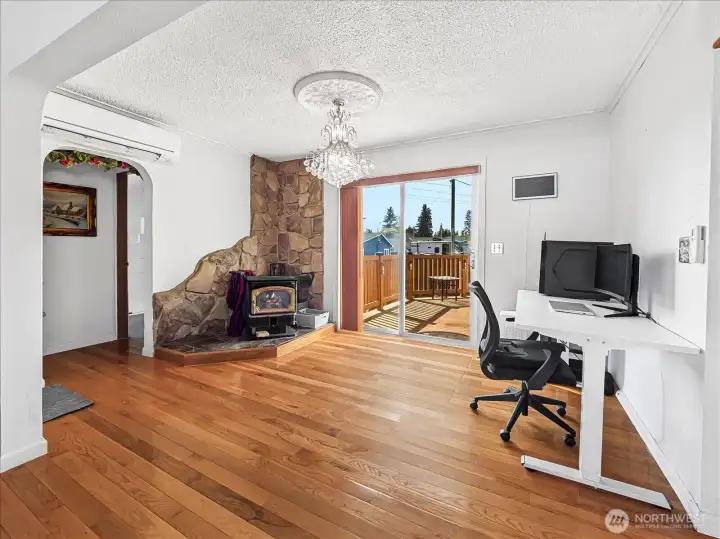 Dining Area leads to the deck