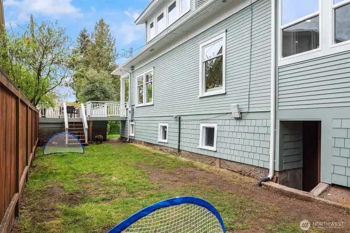 A generous side yard with more room to play.
