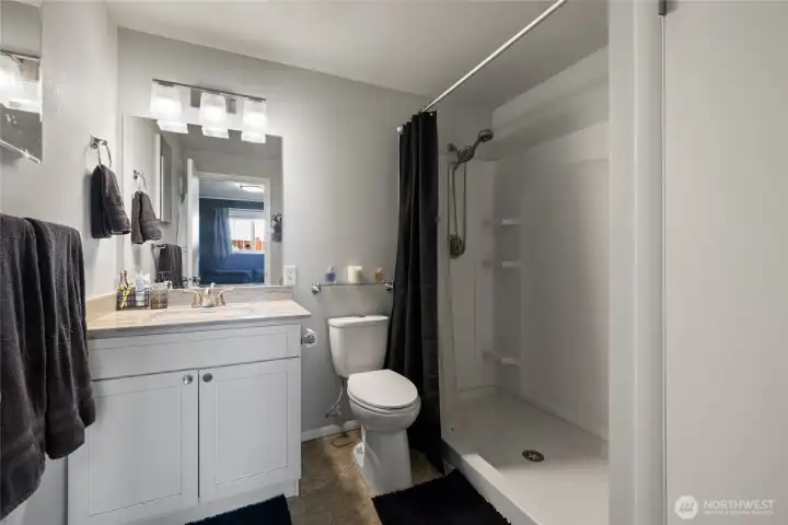#/4 bath off Primary