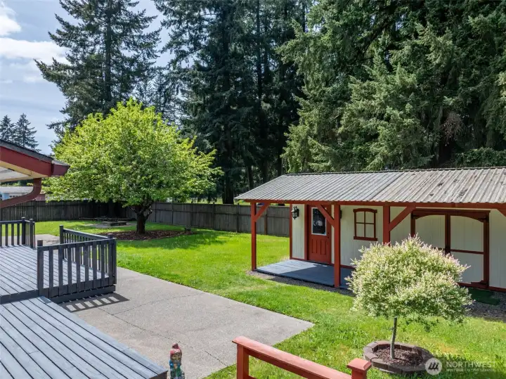 Fully Fenced Back Yard with Workshop/Patio/Deck