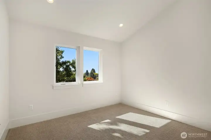 UPPER FLOOR BEDROOM