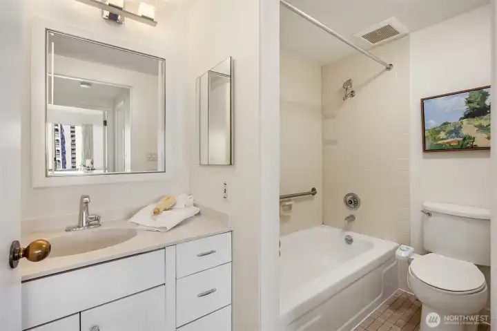 Full bath with bidet