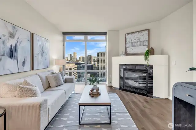 Actual views facing south from this spacious 30th floor one bedroom plus den!!