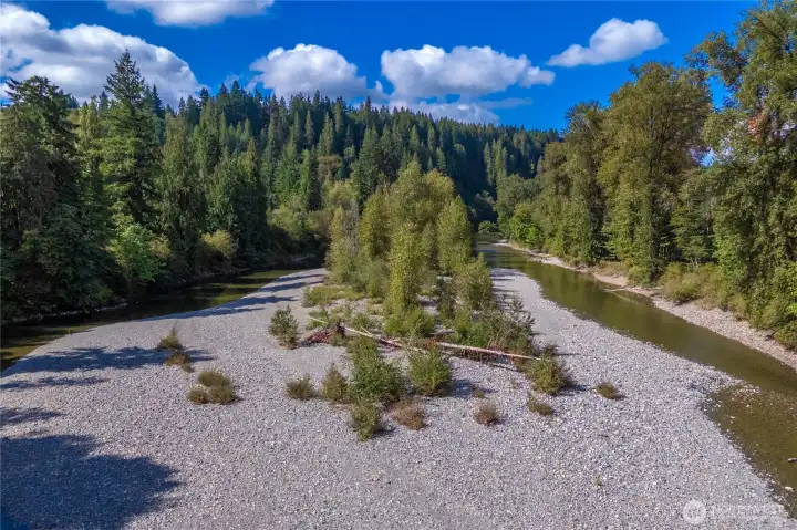 River Beach w/ community access