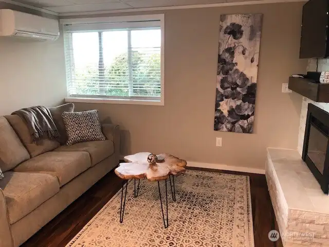Lower level living space