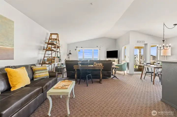 Top floor means vaulted ceilings, airy and bright feel