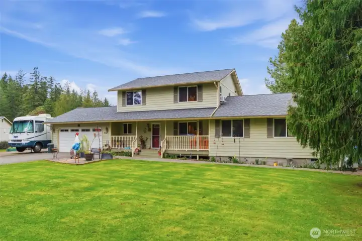 Lots of front yard to enjoy