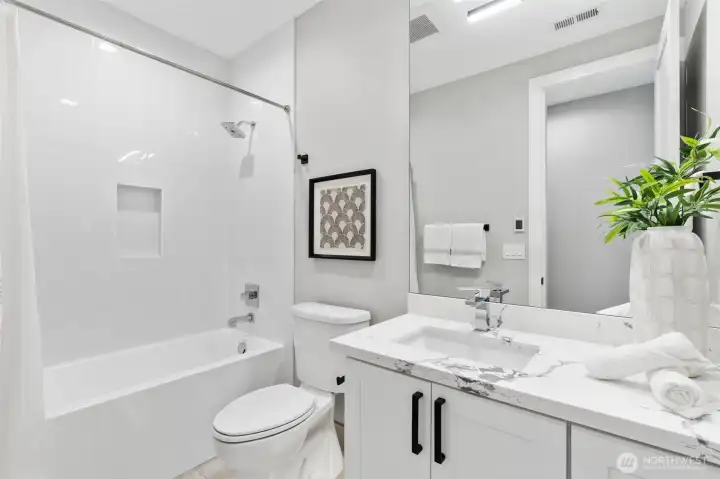 3rd Guest Ensuite Bath