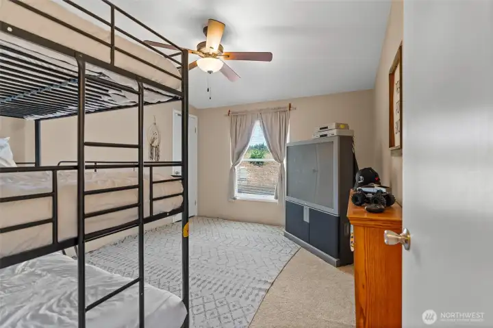 Good size 3rd bedroom