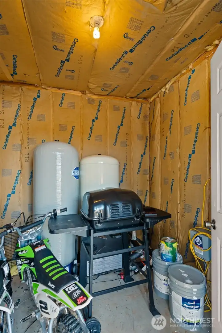 has storage for some toys
