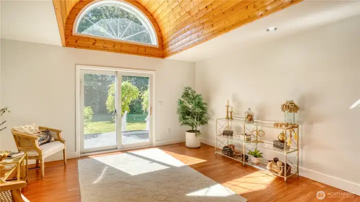 Abundant light with barrel celing