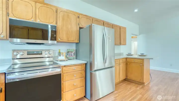 All new stainless steel appliances