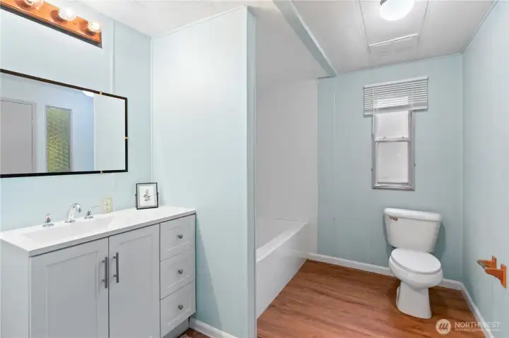 Large ensuite bathroom connected to the primary bedroom. Large ensuite bathroom connected to the primary bedroom.