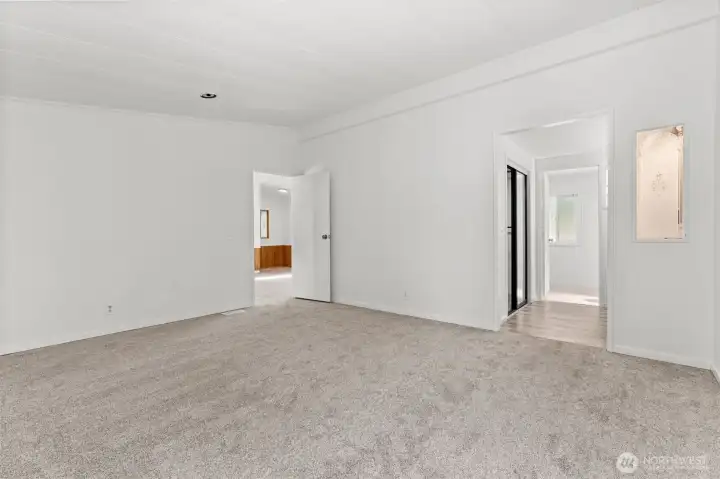 Primary beedroom