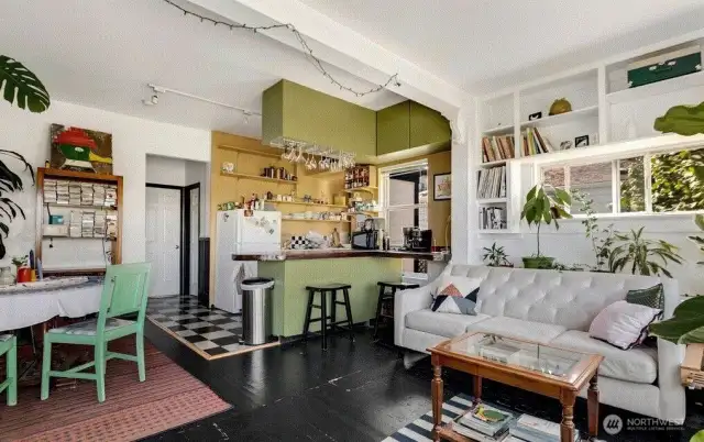 Unit 2 Previous Tenant