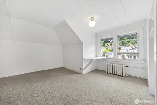 Bedroom on the 3rd floor.