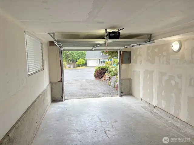 Garage entry and driveway on a quiet cul-de-sac—convenient access and off-street parking in Renton’s Cascade neighborhood.