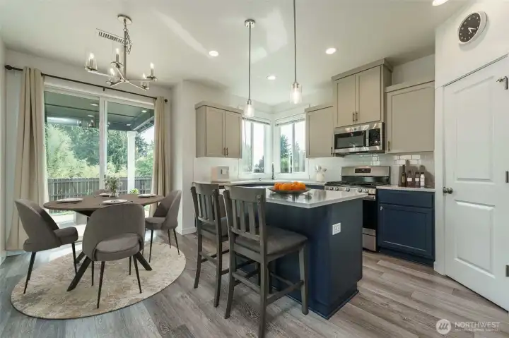 Kitchen / Dining Room