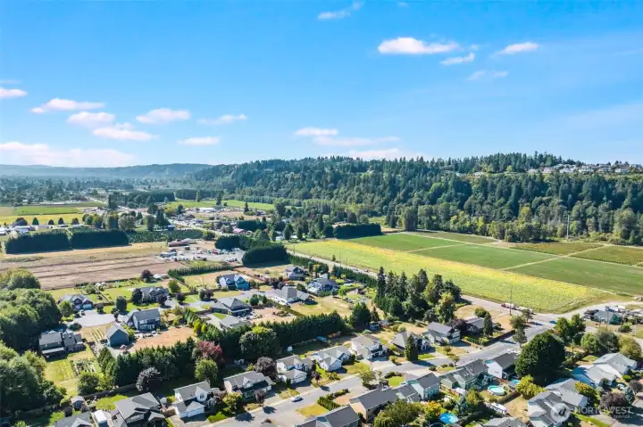 The home is located close to local farms,  which provide peaceful scenery on your drive.