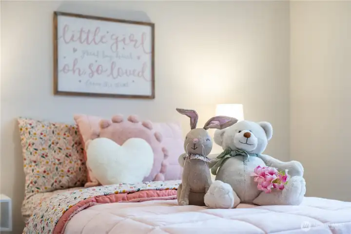 Enjoy a home that's clean, updated, and move in ready!