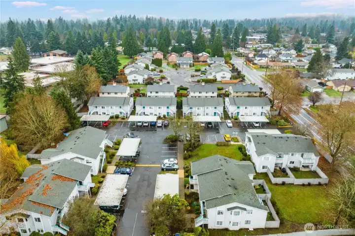 Auburn Place is a lovely community of condos, tucked down a quiet street in southeast Auburn.