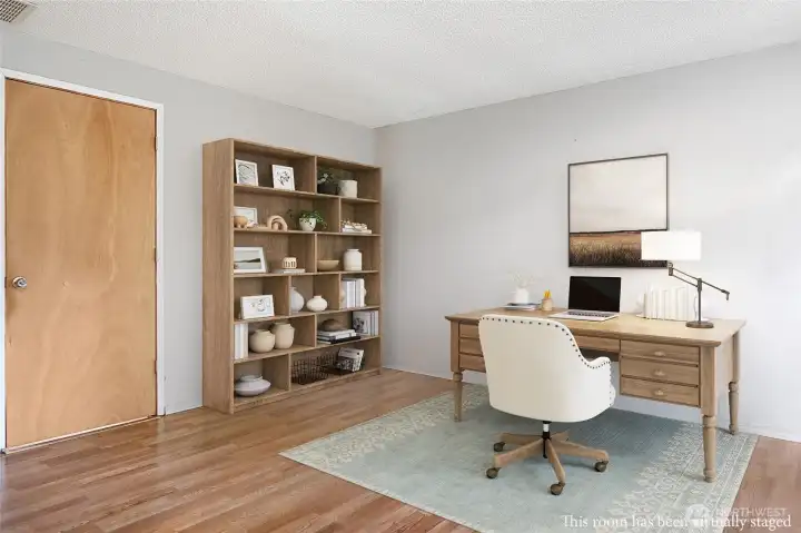 The door to the left takes you to the laundry and the garage.