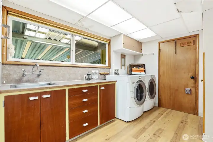 Laundry area leading to large (10x23 shop)